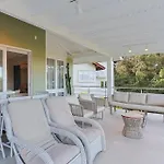 Casa Vista Mar Deslumbrante Na Praia Brava Can5